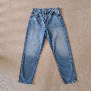 American Eagle Jeans Curvy Mom Jeans Size 4 Short Blue Denim Stretch Casual